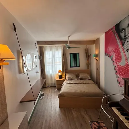 Red Flat Apartament