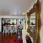 Red Flat Apartment *