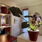Apartment Red Flat *