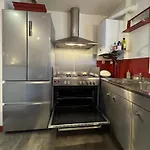 Apartment Red Flat