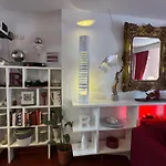 Red Flat * Paris