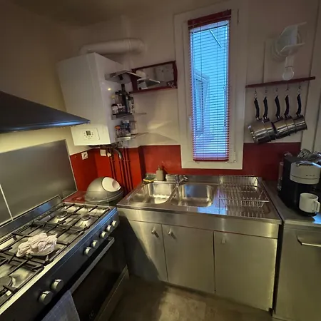 Apartment Red Flat Paris