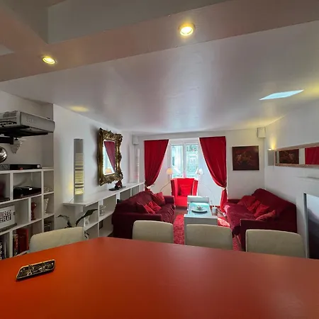 Red Flat Apartman Párizs
