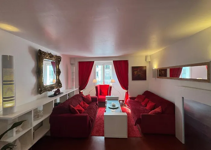 Apartment Red Flat